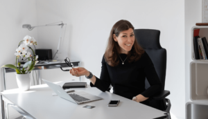 Warum es uns Frauen oft schwerfällt, uns online zu zeigen